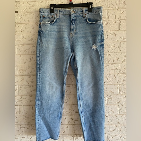 Zara Women's Denim Straight Leg Jeans raw hem size 10. Relaxed fit The HW Slim - Picture 4 of 7